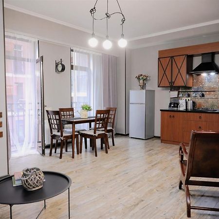 Avlabari Apartment - New One Tbilisi Eksteriør billede