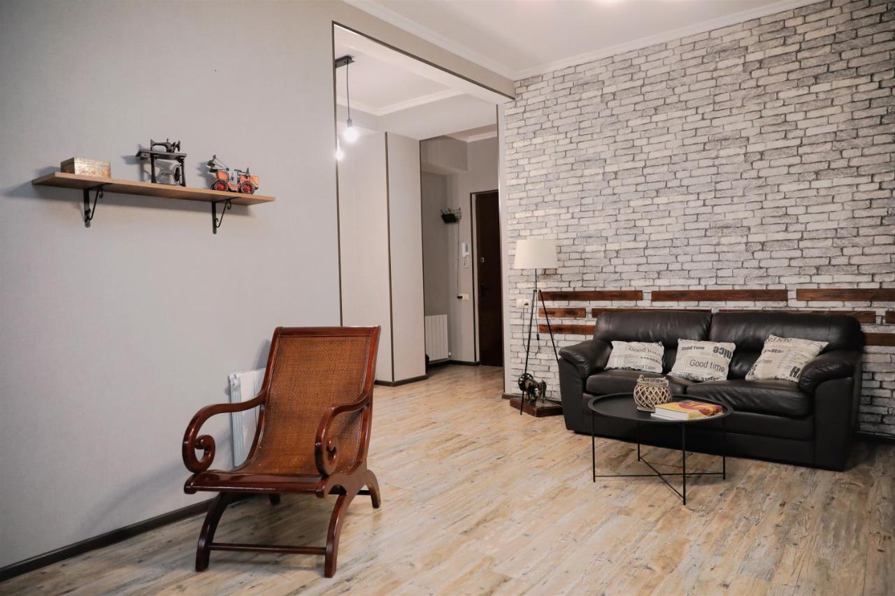 Avlabari Apartment - New One Tbilisi Eksteriør billede